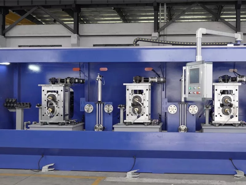 Кој е принципот на работа на Two High Rolling Machine
